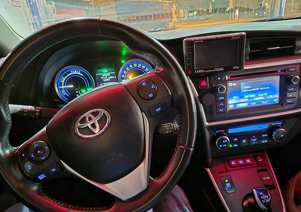 Toyota Auris cena 39500 przebieg: 390000, rok produkcji 2014 z Szczecin małe 16